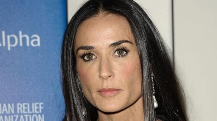 Demi Moore revela que a los 15 años de edad fue vendida por su madre en