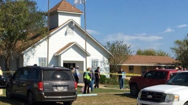 Tiroteo en iglesia deja al menos 28 muertos en Texas