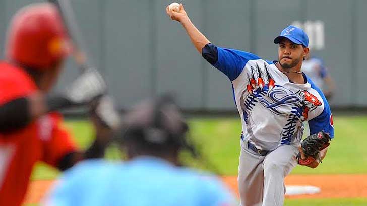 Robinson Lopez yaquis pitcher