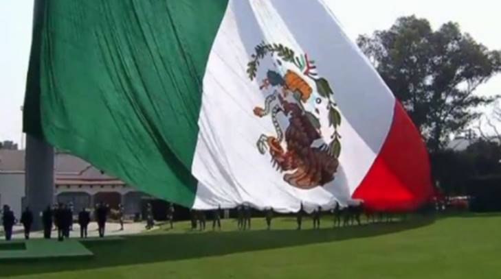 bandera reves mexico