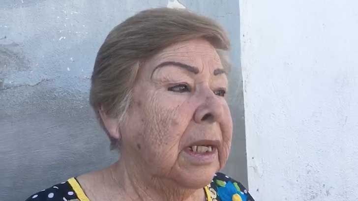 seniora centenario molesta