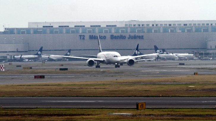 aeropuerto suspende