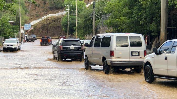 Temporada de lluvia en Nogales: conductores irresponsables serán multados