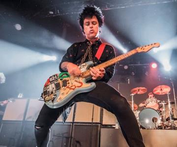 Líder de Green Day renuncia a ciudadanía estadounidense