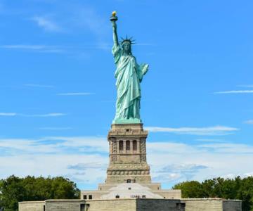 AMLO propone desmontar la Estatua de la Libertad en Nueva York