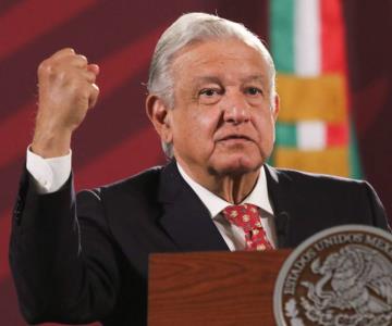 AMLO presume crecimiento económico del primer semestre del año en México