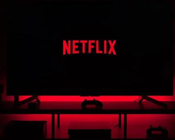 Netflix quiere cobrarte por cada casa en la que compartes tu cuenta