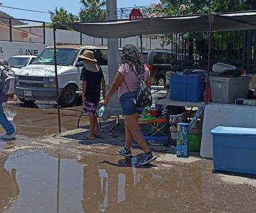 Tianguis de Guaymas trabaja entre aguas negras