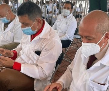 Llegan primeros médicos cubanos a México