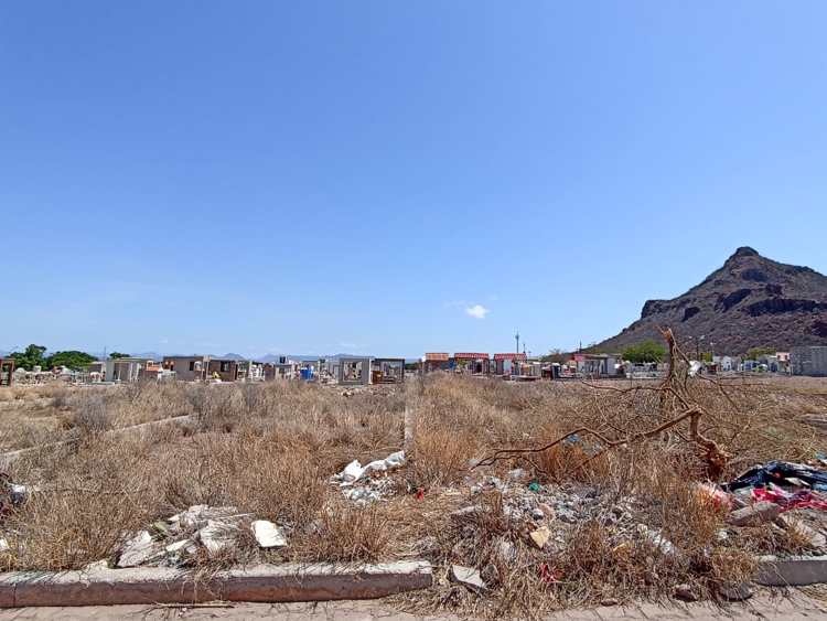 Panteón Héroes Civiles de Guaymas se halla en decadencia