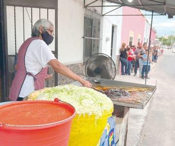 Lupita del Toro, la abuelita de los tacos de nada