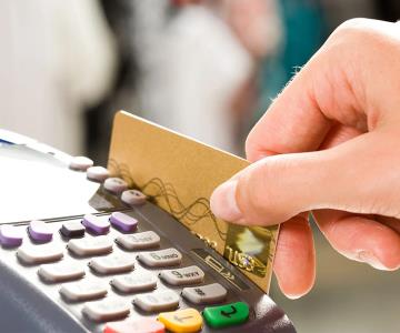 Pese a la inflación, mexicanos no dejan de solicitar tarjetas de crédito