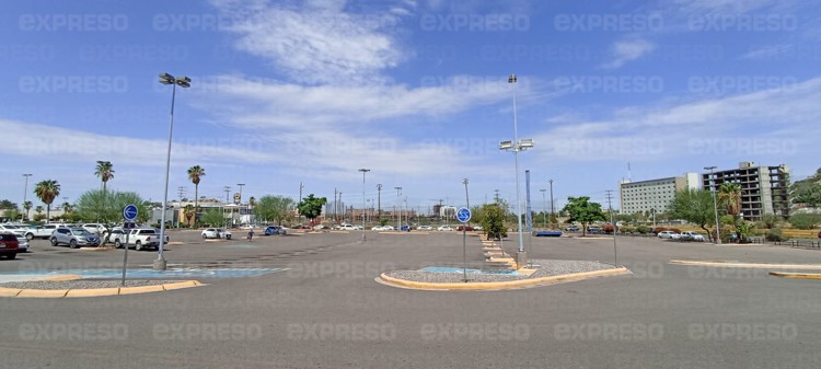 Galerías Mall, sin dar la cara ante aumento en tarifa de estacionamiento