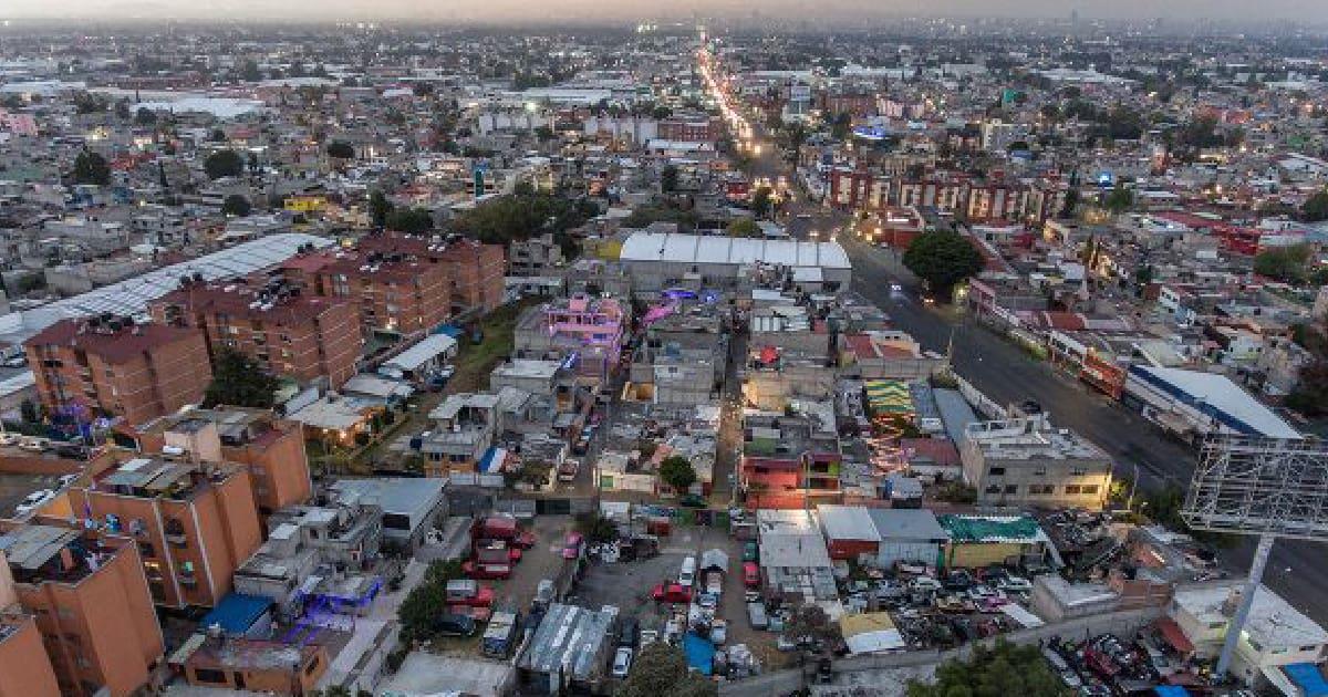 Sujetos incendian una vivienda en Álvaro Obregón en CDMX