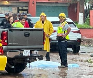 Tres personas fallecidas tras tormenta en Nogales; dos eran menores de edad