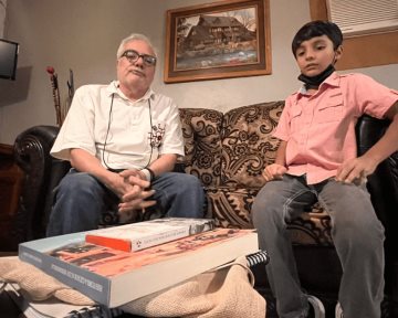 El cronista y el niño: comparten la pasión por la historia de Hermosillo