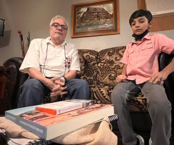 El cronista y el niño: comparten la pasión por la historia de Hermosillo