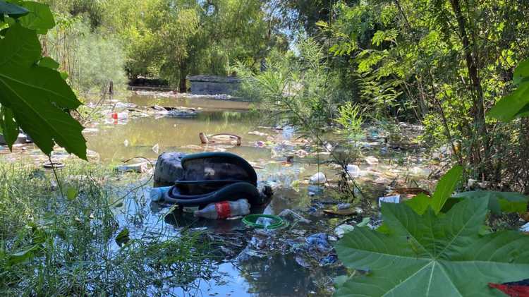 Navojoa: inician retiro de aguas contaminadas en colonia Tetanchopo