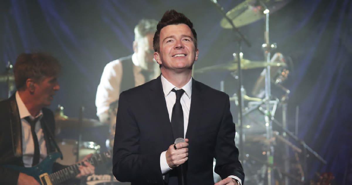 Rick Astley recrea éxito Never gonna give you up 35 años después