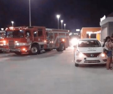 Desalojan a clientes de tienda departamental tras conato de incendio