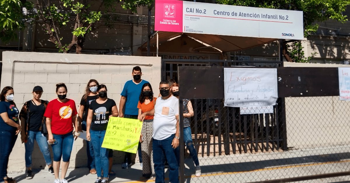 Padres de familia toman oficinas del CAI 2 en Hermosillo