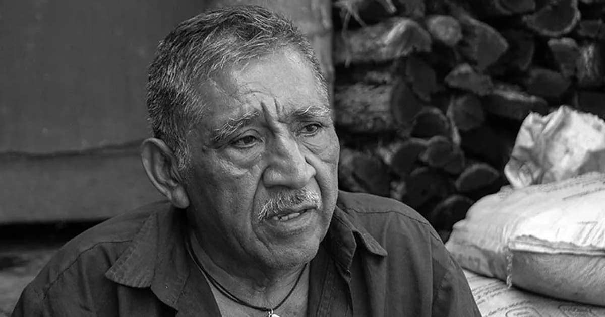 Muere Ezequiel Mora padre de uno de los 43 normalistas