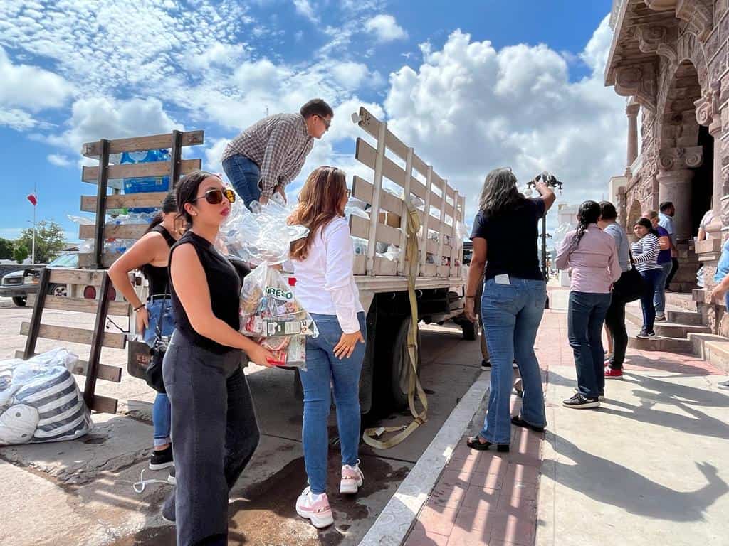 EXPRESO entrega ayuda a damnificados de Empalme y Guaymas