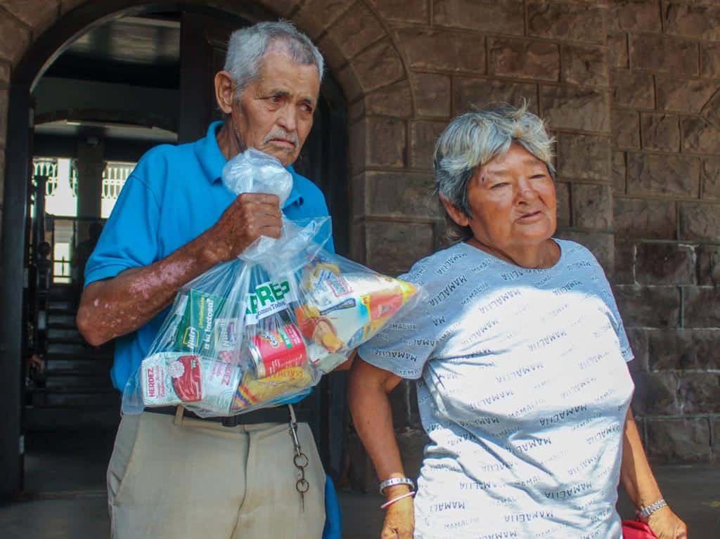 EXPRESO entrega ayuda a damnificados de Empalme y Guaymas