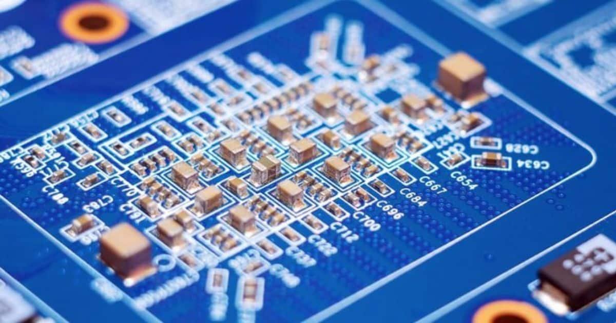 Semiconductores, tema eje en reunión entre alcaldes de Sonora y Arizona