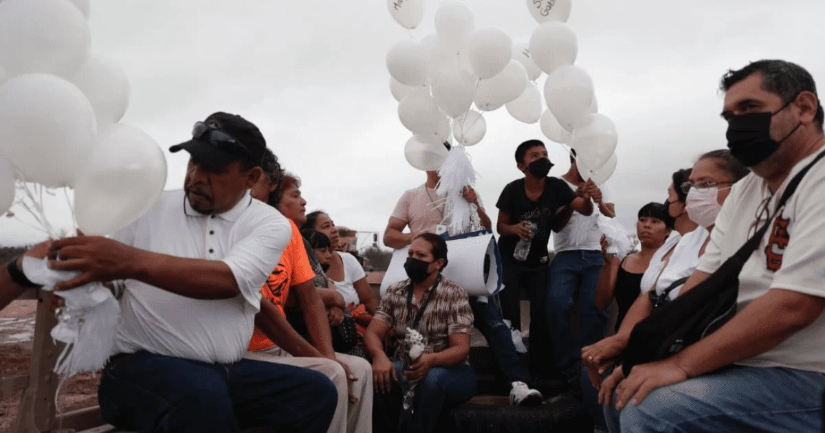 GN transporta a familiares de los mineros de Coahuila a una misa