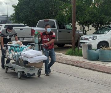 Trabajadores rescatan a pacientes del Hospital Chávez ante cortocircuito