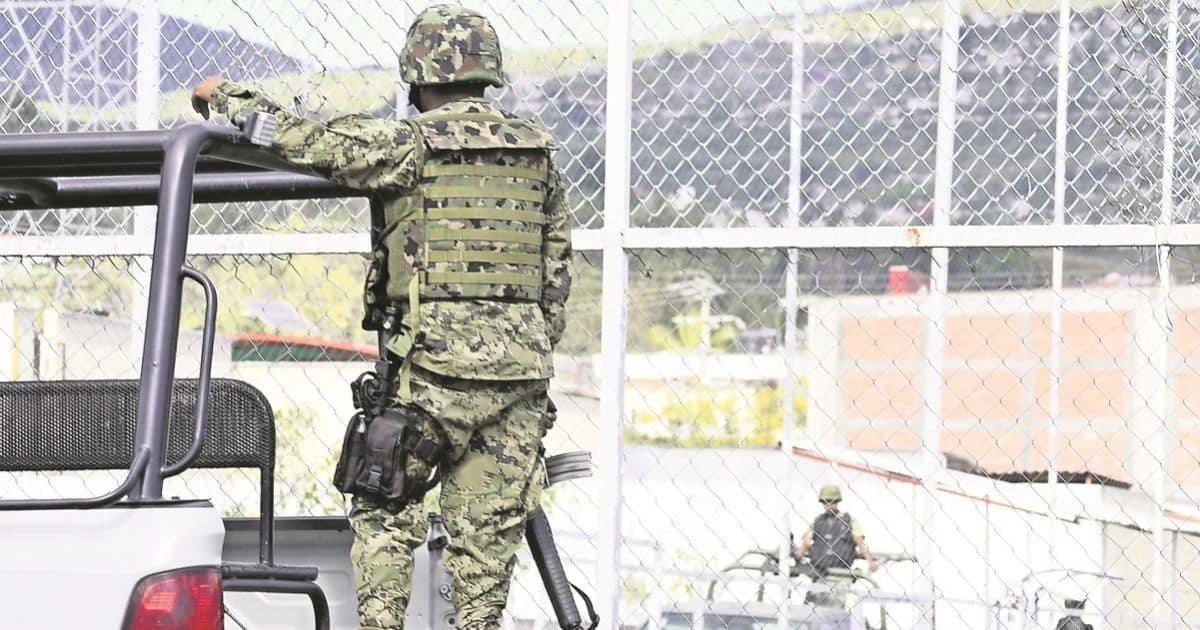 AMLO llama a oposición apoyar que Ejército siga en las calles