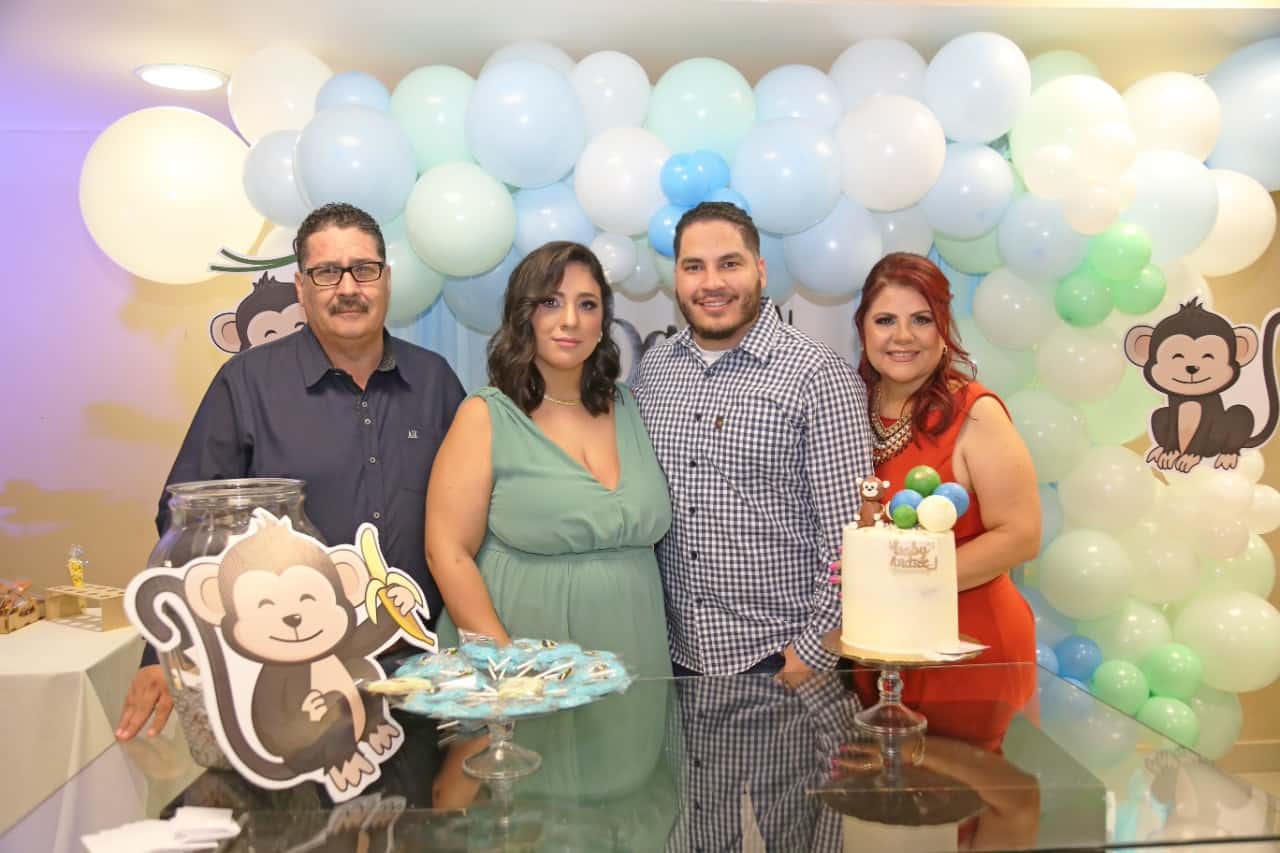 Karen Aimee recibe hermoso Baby Shower