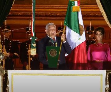 Da López Obrador Grito por 212 años de Independencia
