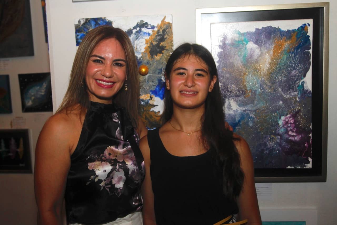 Jóvenes artistas llevan a cabo exposición Arte somos