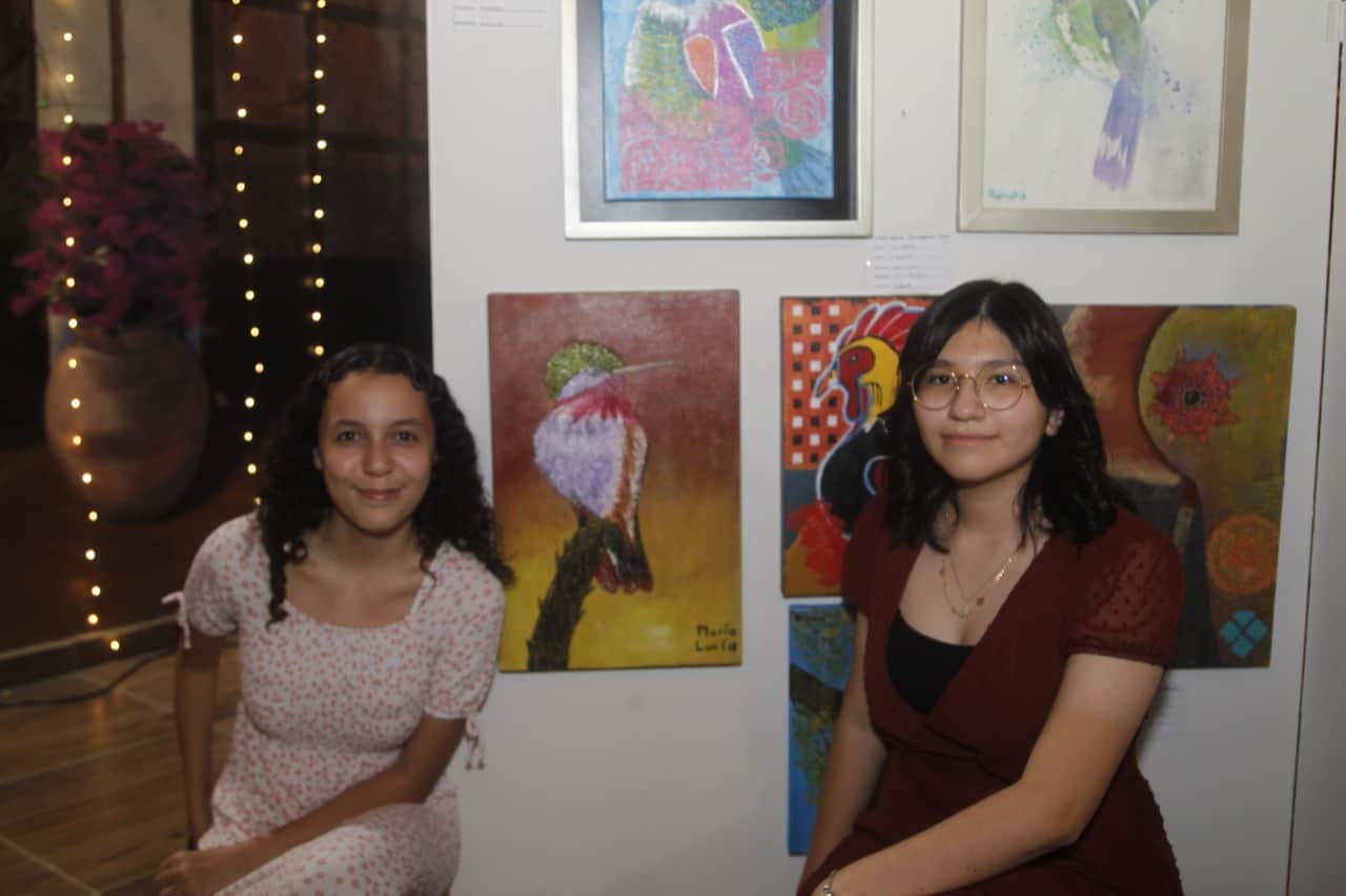 Jóvenes artistas llevan a cabo exposición Arte somos