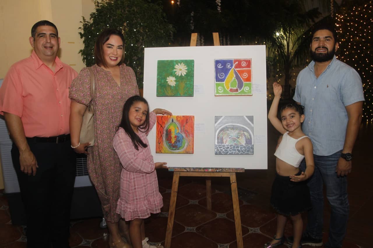 Jóvenes artistas llevan a cabo exposición Arte somos