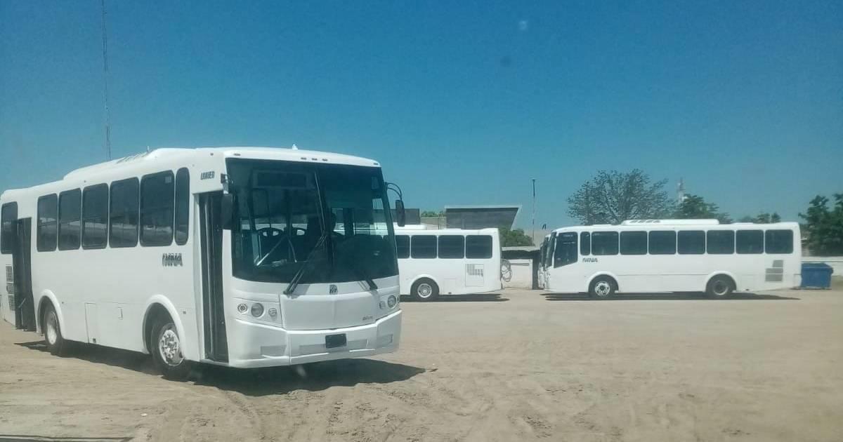 Diez camiones reconstruidos van en camino a Navojoa