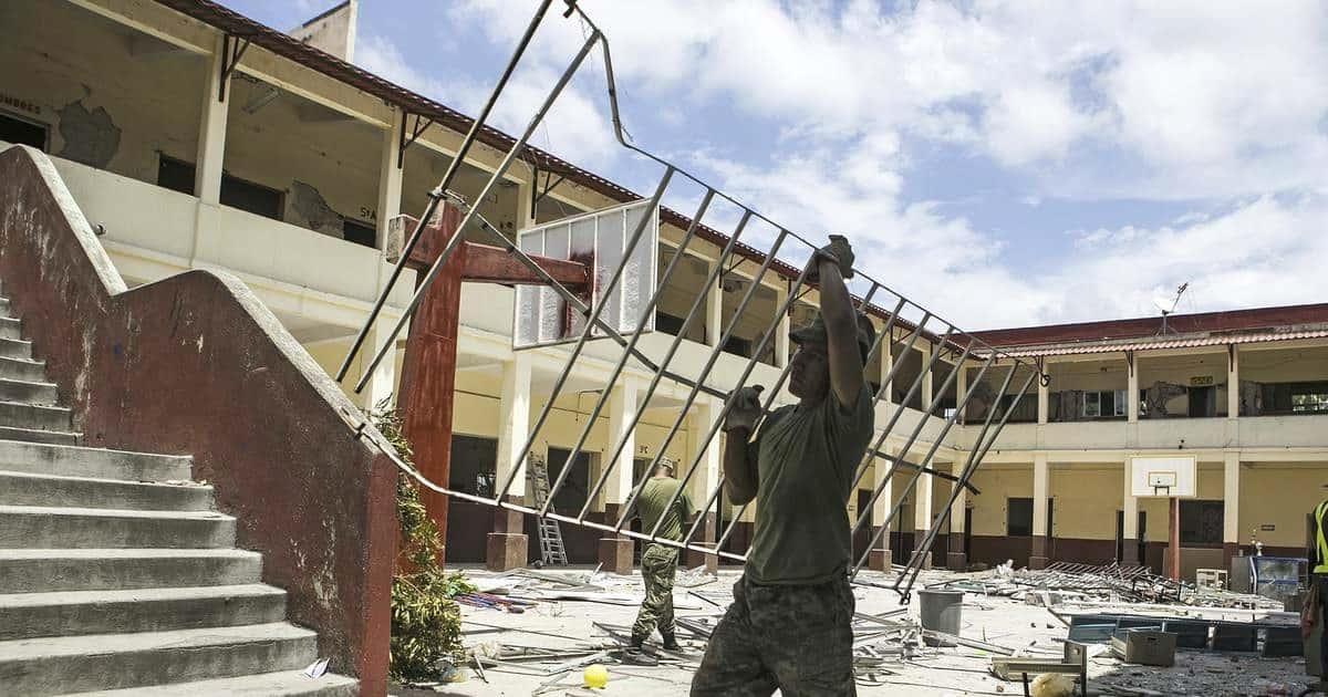 Reportan 76 escuelas afectadas y 12 alcaldías tras sismo en CDMX