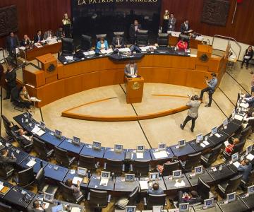 Celebran senadores retiro de dictamen de las fuerzas armadas