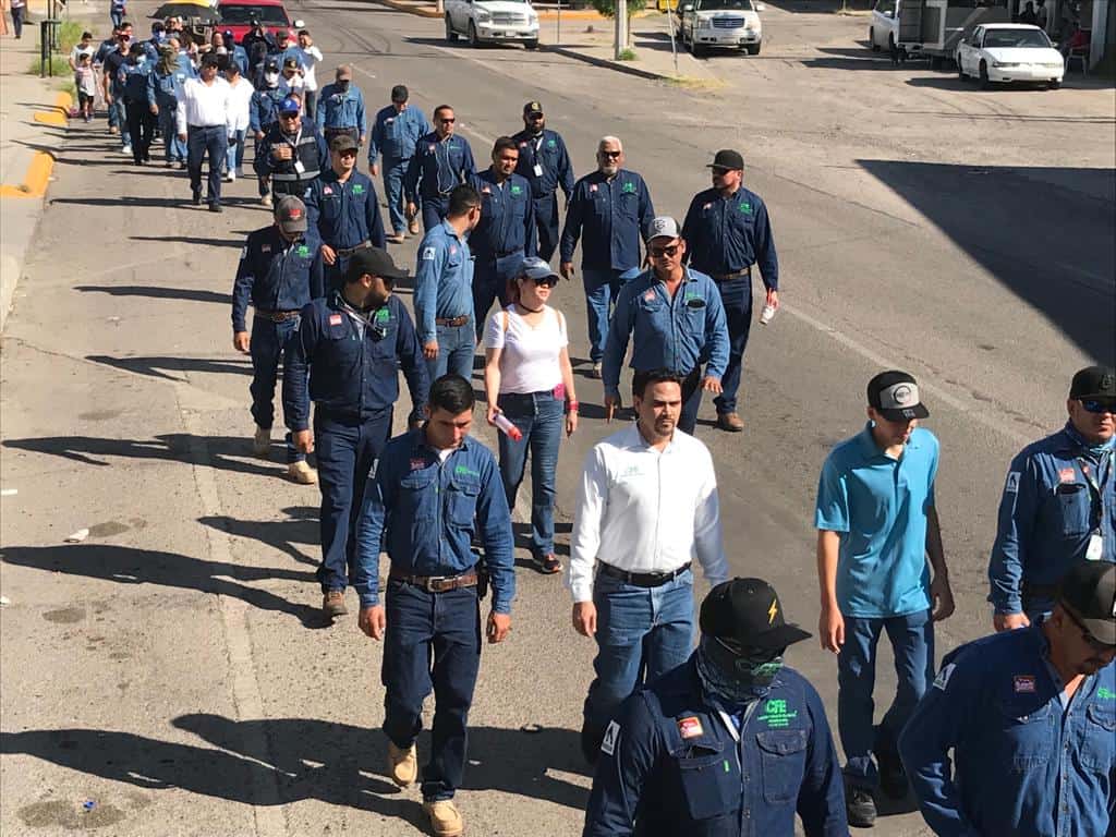 Personal de la CFE realiza marcha pacífica en Hermosillo