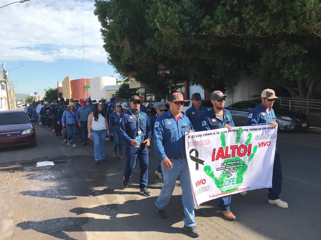 Personal de la CFE realiza marcha pacífica en Hermosillo