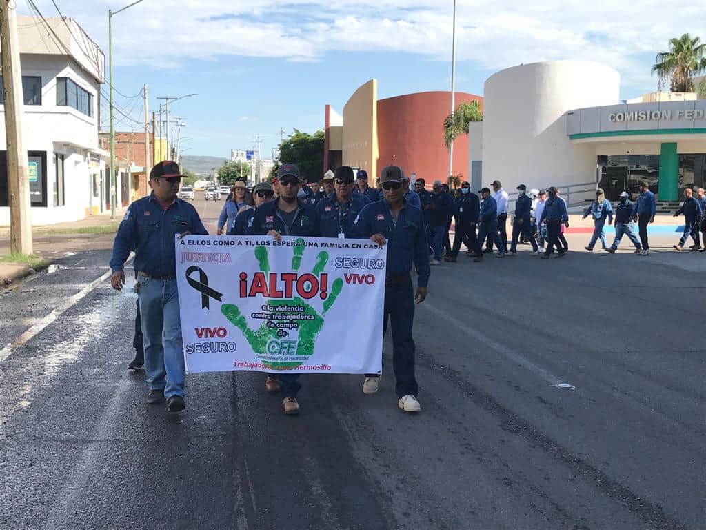 Personal de la CFE realiza marcha pacífica en Hermosillo