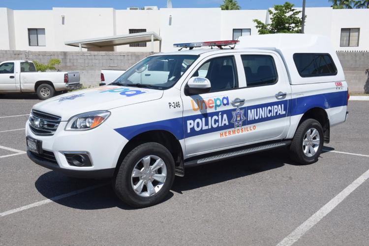 Antonio Astiazarán presenta Unepa; división policiaca de protección animal