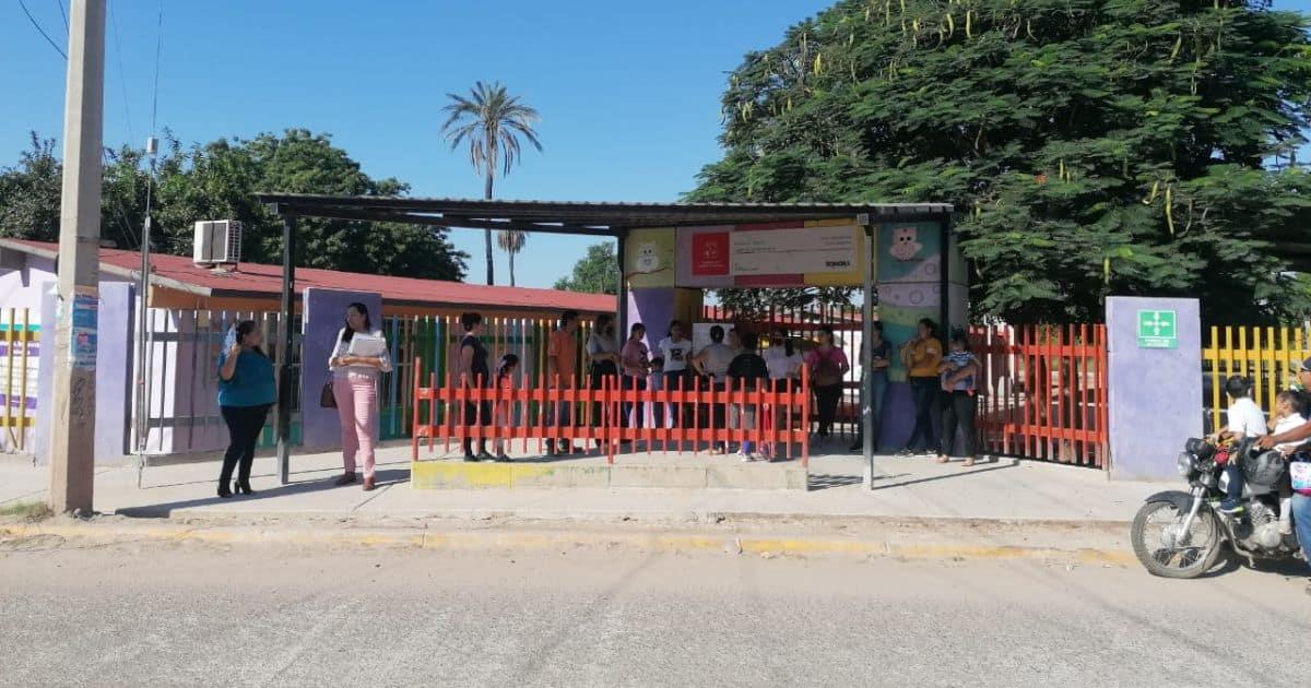 Padres exigen baños en jardín de niños de Navojoa