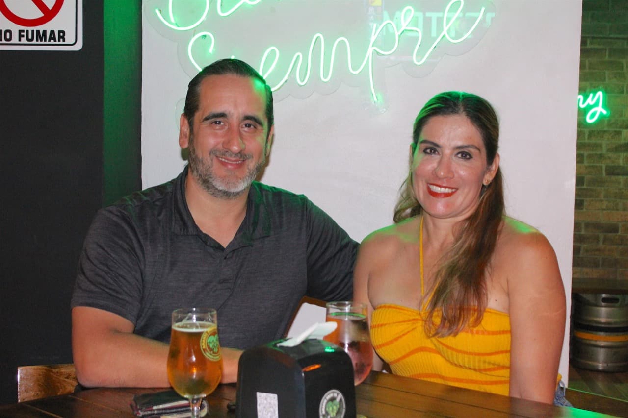 Gran ambiente en Amante Brew Hermosillo