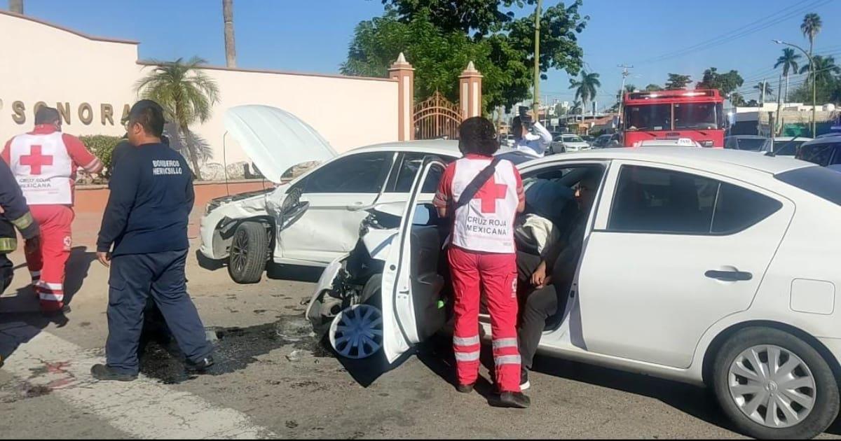 Accidente en cruce de Reforma y Colosio por el exceso de velocidad