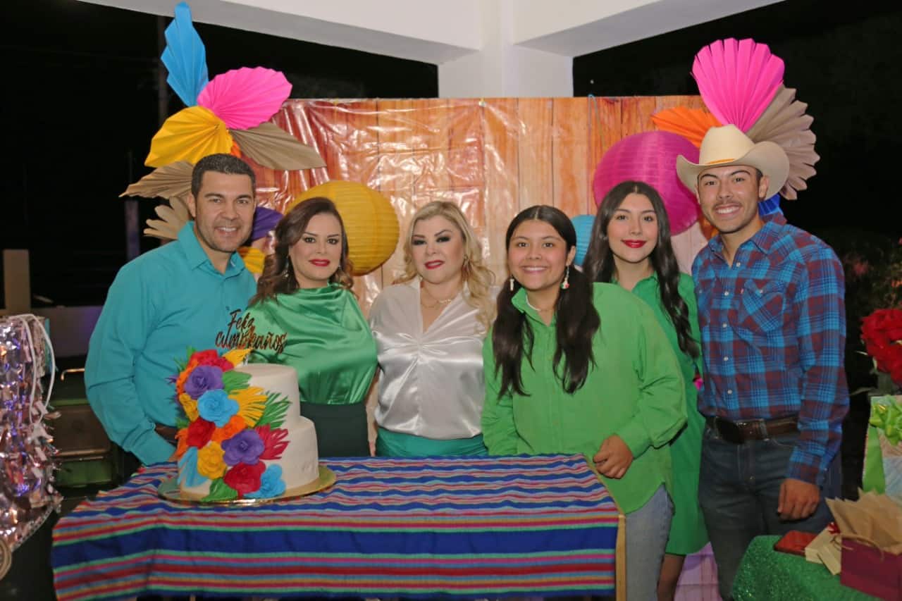 Un festejo muy mexicano para Alejandra