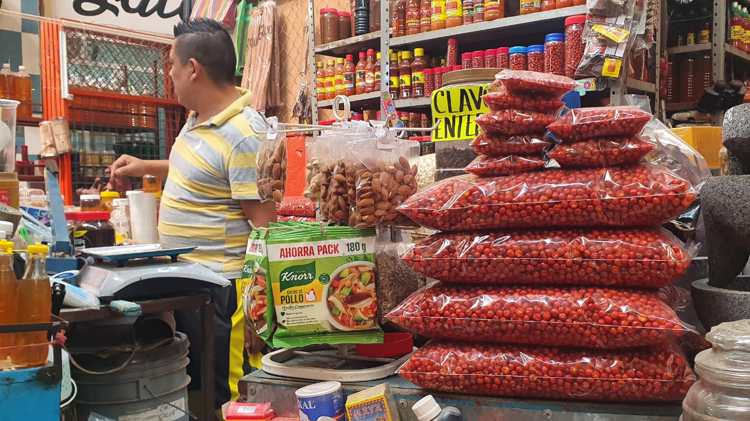 Vendedores de chiltepín auguran aumento en sus ventas