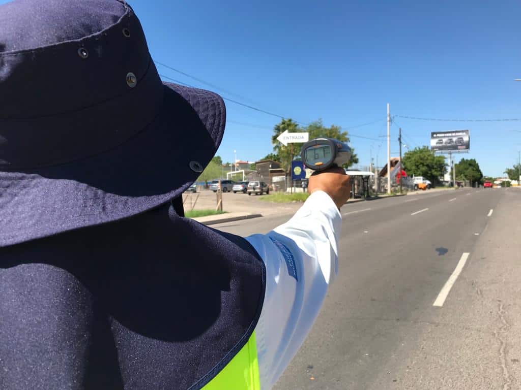 Ojo con cuánto le pisas; instalan filtros con pistolas de velocidad